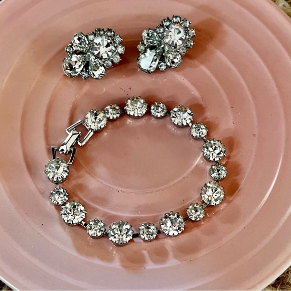 Albert Weiss Jewelry Vintage Weiss Rhinestone Bracelet And Earrings